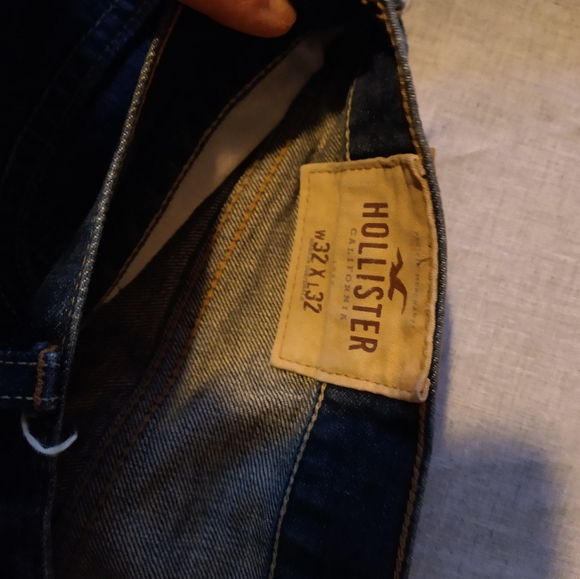 Mens Hollister Jeans - Picture 2 of 3